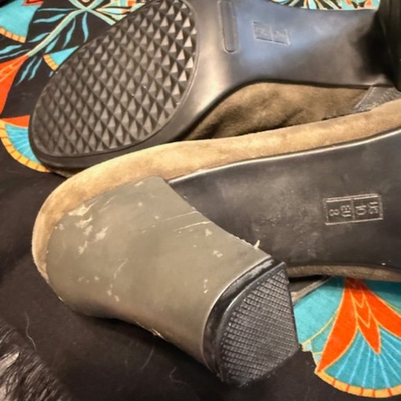 AEROSOLES Suede pumps, Size 10 - Picture 8 of 12